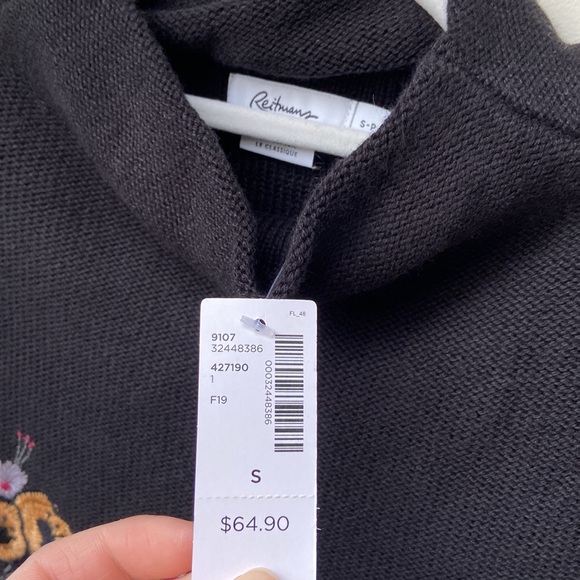 Knit Embroidered Flower Sweater - Picture 4 of 8